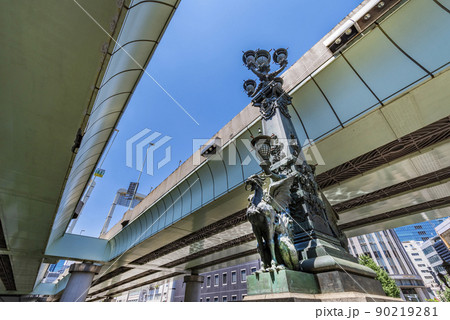 東京日本橋の麒麟像と首都高速 東京日本橋の麒麟像と首都高速 90219281