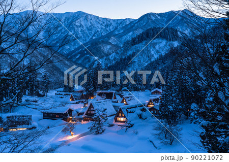 《富山県》積雪の相倉合掌造り集落・五箇山 90221072