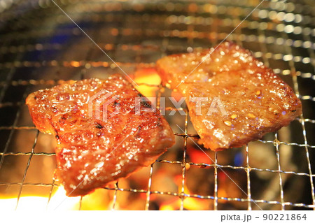 黒毛和牛焼肉A5(上ロース)熊本牛 黒毛和牛焼肉A5(上ロース)熊本牛 90221864