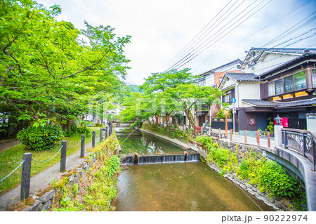 兵庫県　早朝の城崎温泉・風景 90222974