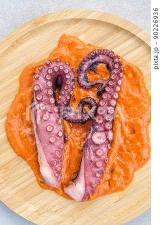 Octopus with romesco sauce 90226936