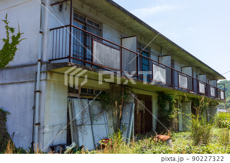 日本の岡山県備前市の古くてとても美しい建物 90227322