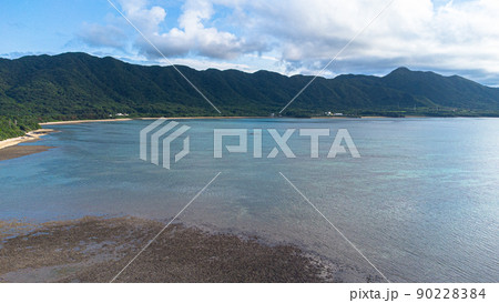 【空撮】石垣島 浦底湾 90228384