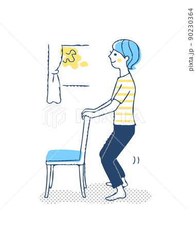 椅子を使って屈伸運動をする女性 90230364