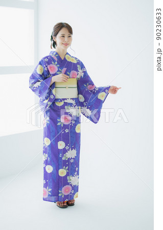 浴衣の女性 浴衣の女性 90230633