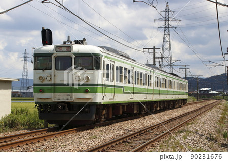 終焉近い信越本線115系(二次新潟色・快速) 終焉近い信越本線115系(二次新潟色・快速) 90231676