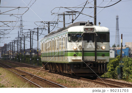 終焉近い信越本線115系(二次新潟色・快速) 終焉近い信越本線115系(二次新潟色・快速) 90231703