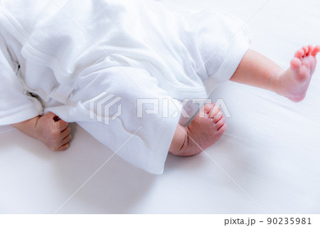 新生児 ニューボーンフォト 新生児 ニューボーンフォト 90235981