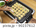 たこ焼き　ホットプレートでホームパーティー 90237612