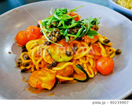 Fresh delicious Spaghetti Napoli sauce seafood mixed with pepper on grey plate Fresh delicious Spaghetti Napoli sauce seafood mixed with pepper on grey plate 90239907