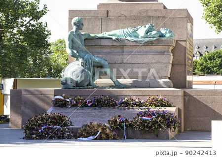 Gelle Fra monument in Luxembourg. Gelle Fra monument in Luxembourg. 90242413