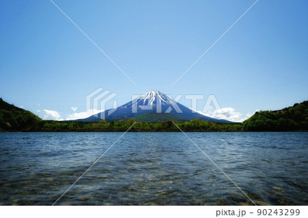 富士山と精進湖 富士山と精進湖 90243299