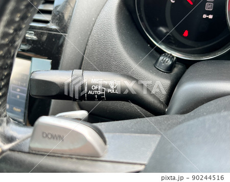 ワイパーレバーのアップ ワイパーレバーのアップ 90244516