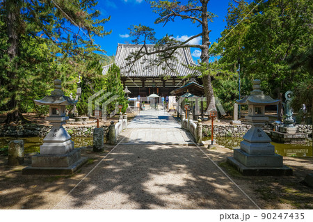 四国霊場第80番札所 讃岐国分寺(香川県高松市) 四国霊場第80番札所 讃岐国分寺(香川県高松市) 90247435