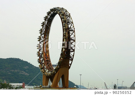 空 風景 灯台 90250352