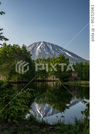 北海道 羊蹄山 池 北海道 羊蹄山 池 90252061