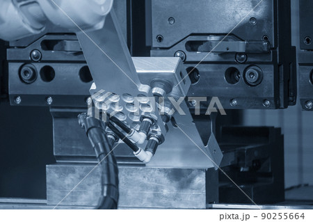 The high technology sheet metal forming by robotic arm with hydraulic press brake machine. The high technology sheet metal forming by robotic arm with hydraulic press brake machine. 90255664