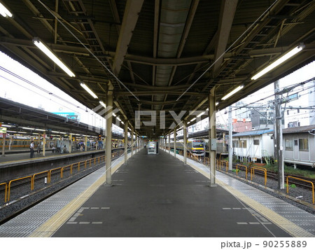 プラットホーム　JR 東京メトロ 中野駅 90255889