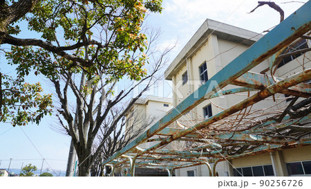静岡県駿東郡清水町の風景<07>(清水町立清水中学校の校舎) 静岡県駿東郡清水町の風景<07>(清水町立清水中学校の校舎) 90256726