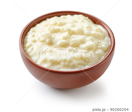 bowl of rice pudding 90260204