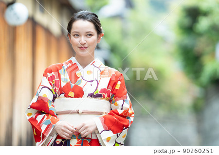 着物の女性　京都女子旅 90260251