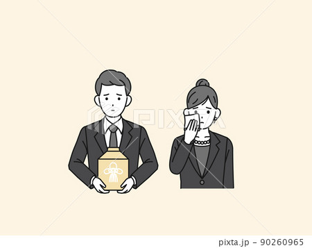 火葬　骨箱を持つ　夫婦　男女　葬式　葬儀　哀しい　悲しい　遺族 90260965