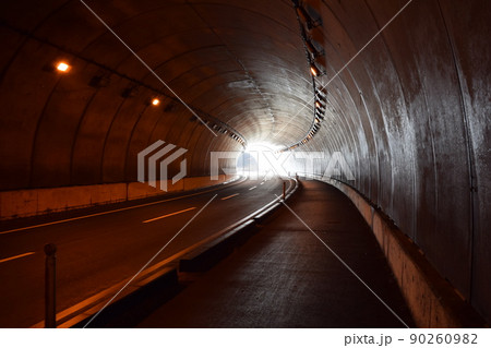 海岸道路のシェルター 海岸道路のシェルター 90260982