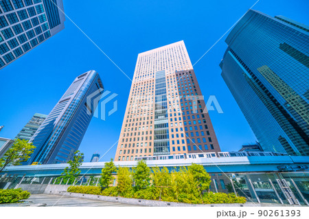 日本の東京都市景観 変貌する汐留の摩天楼。再開発の巨大ビルの姿が見えるようになった＝5月29日 90261393