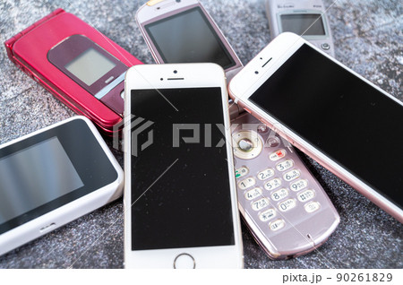 ガラケーとスマホ -電話回線の乗り換え- 90261829