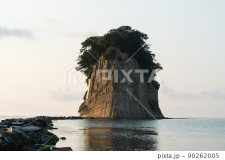 見附島 能登半島 珠洲 軍艦島 見附島 能登半島 珠洲 軍艦島 90262005