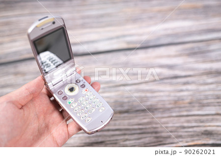 ガラケーとスマホ -電話回線の乗り換え- 90262021