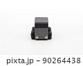 ミニバンタイプの小さな木製ミニチュアカー （横位置） 90264438
