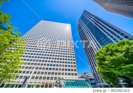 日本の東京都市景観 霞が関の超高層ビル群などを望む 日本の東京都市景観 霞が関の超高層ビル群などを望む 90266103