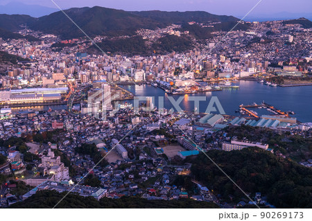 《長崎県》稲佐山の夜景・日本三大夜景 《長崎県》稲佐山の夜景・日本三大夜景 90269173