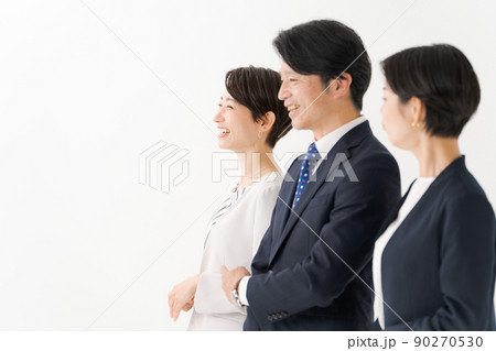 働く人々 白背景 働く人々 白背景 90270530