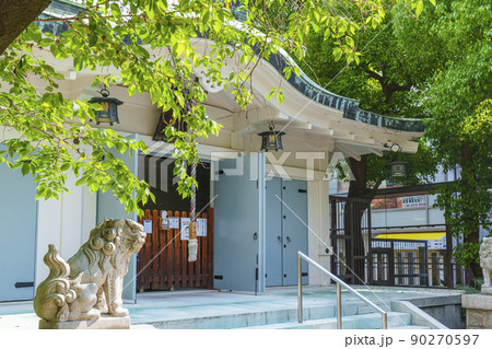 御津八幡宮　本殿（大阪アメリカ村のど真ん中にある神社） 90270597