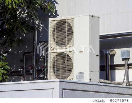 エアコンの室外機 90272673