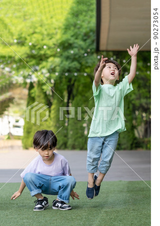 子供 ハンギング 遊ぶ 90273054