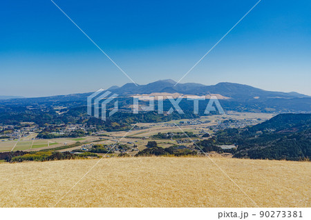 魚野フライトエリアから見る霧島連山 90273381