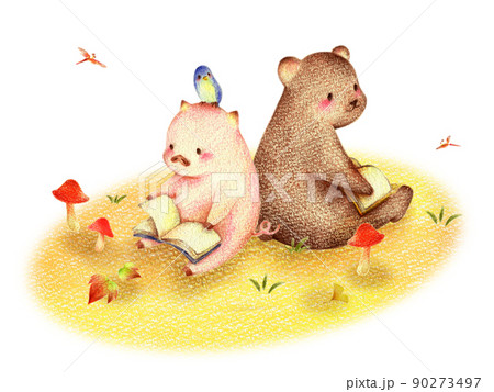 秋の野原で読書するブタとクマと青い鳥　手描き色鉛筆画 90273497