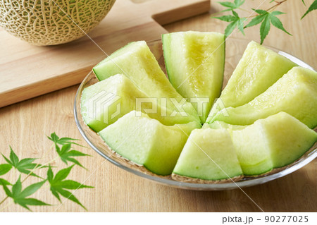 カットして盛り付けたアールスメロン カットして盛り付けたアールスメロン 90277025