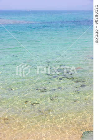 きれいな海面 90280121