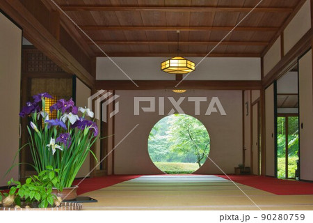 鎌倉　明月院の紫陽花 90280759