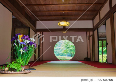 鎌倉　明月院の紫陽花 90280760