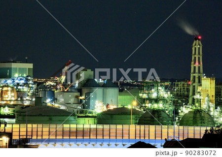 横浜根岸工場夜景 90283072