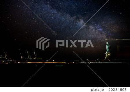 new york statue of liberty at night move effect new york statue of liberty at night move effect 90284603