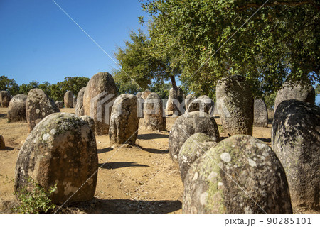 PORTUGAL ALENTEJO EVORA CROMLECH PORTUGAL ALENTEJO EVORA CROMLECH 90285101