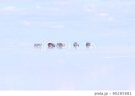 ウユニ塩湖 ウユニ塩湖 90285981