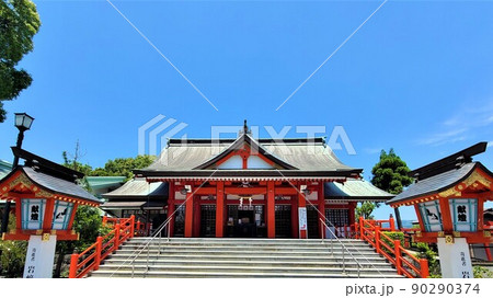 箱崎八幡神社 日本一の大鈴 新緑の頃 出水市 鹿児島県の写真素材