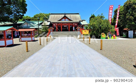 箱崎八幡神社　日本一の大鈴　新緑の頃　出水市　鹿児島県 90290410